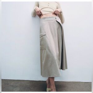 Zara Midi Cargo Skirt